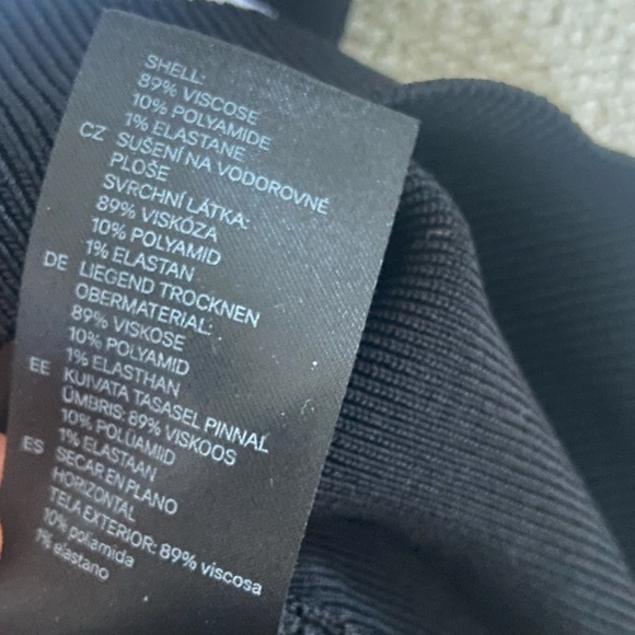 Balmain x H&M Black & White Colorblock Mock Neck Exposed Zipper Top Size 8 - Picture 10 of 11